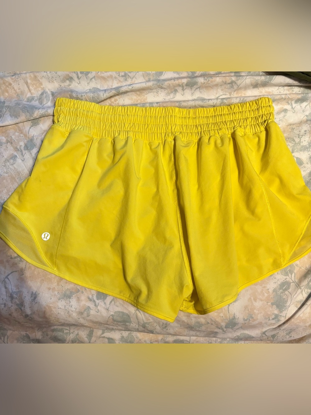 Lululemon hotty hot shorts